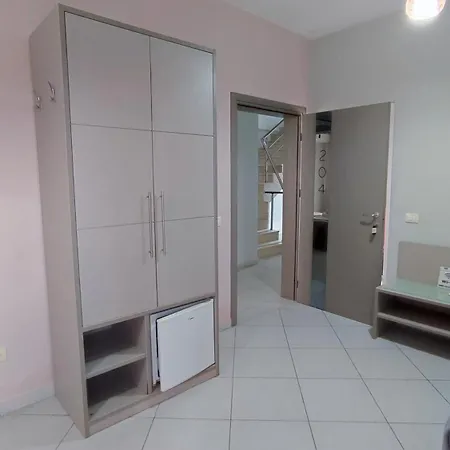 Olivio, Szálloda Dhërmi